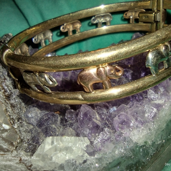 COPY - Vintage 90s Gp elephant cuff bracelet over sterling marked SS - Picture 3 of 5